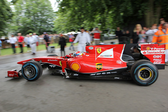 Most of the actual F1 teams are present at the Festival with more or less recent machinery and their current drivers.  Scuderia Ferrari showed a pair of F10 from 2010, driven alternatively by Kimi Raikkonen and here Marc Gene.