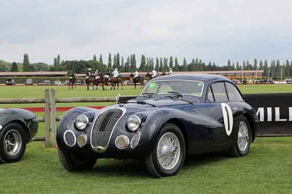 This Talbot Lago Grand Sport of 1948 is also a Le Mans veteran with no less than five participations from 1949 to 1953.  This coupé body called Chambas by the name of its first owner was used at Le Mans in 1949 and 1950 before being converted to open bodywork and then back to coupé form.